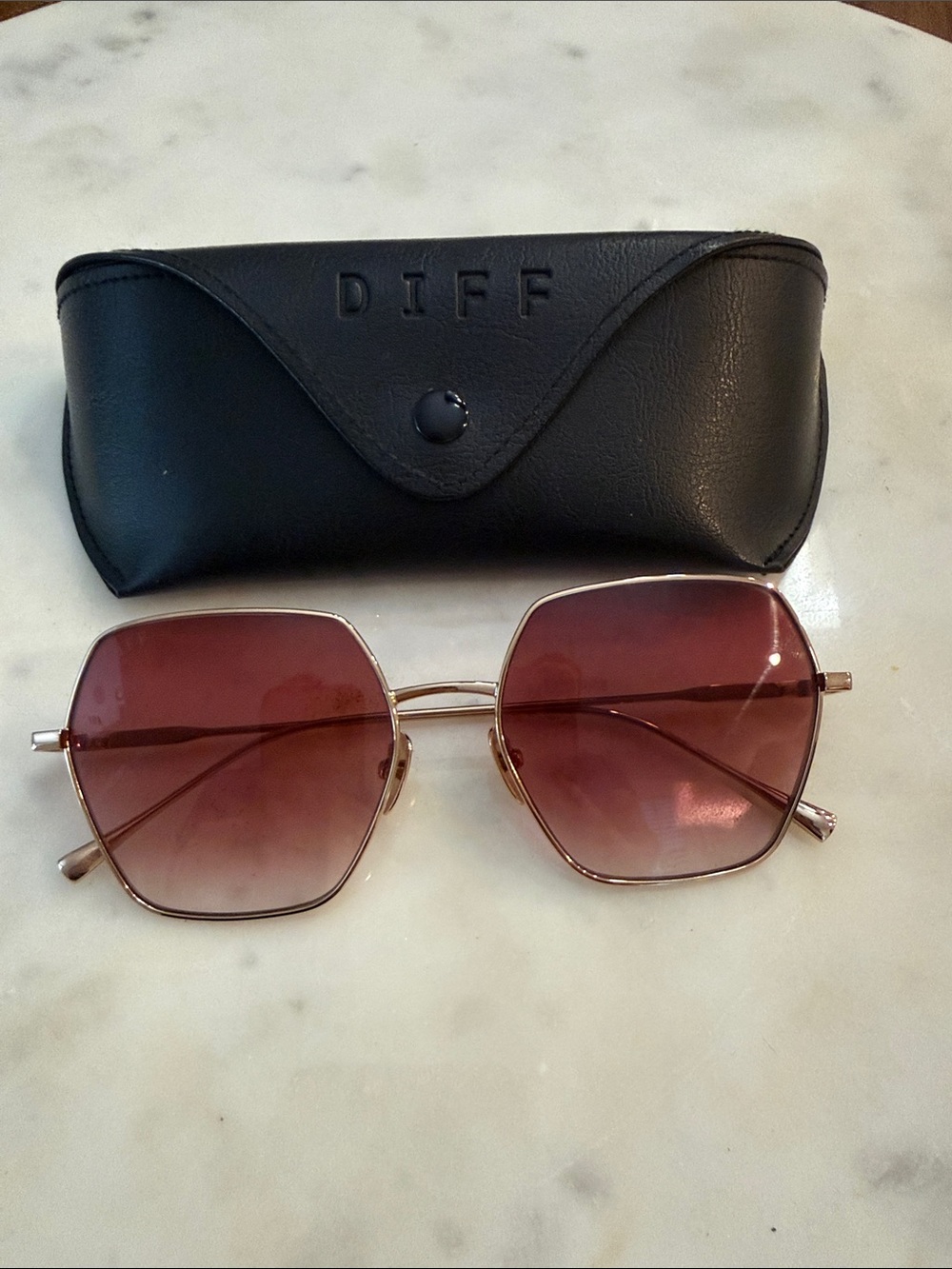Diff Harlowe Sunglasses with Rose Gradient Lenses